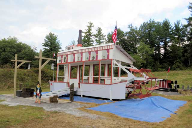 Stage 7 - "Glide-By Shooting" at the Laurenbelle riverboat