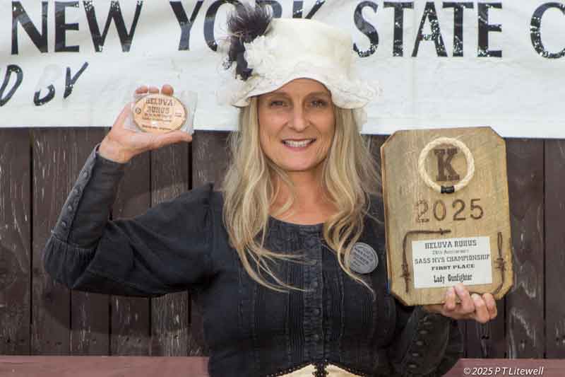 Ladies Gunfighter